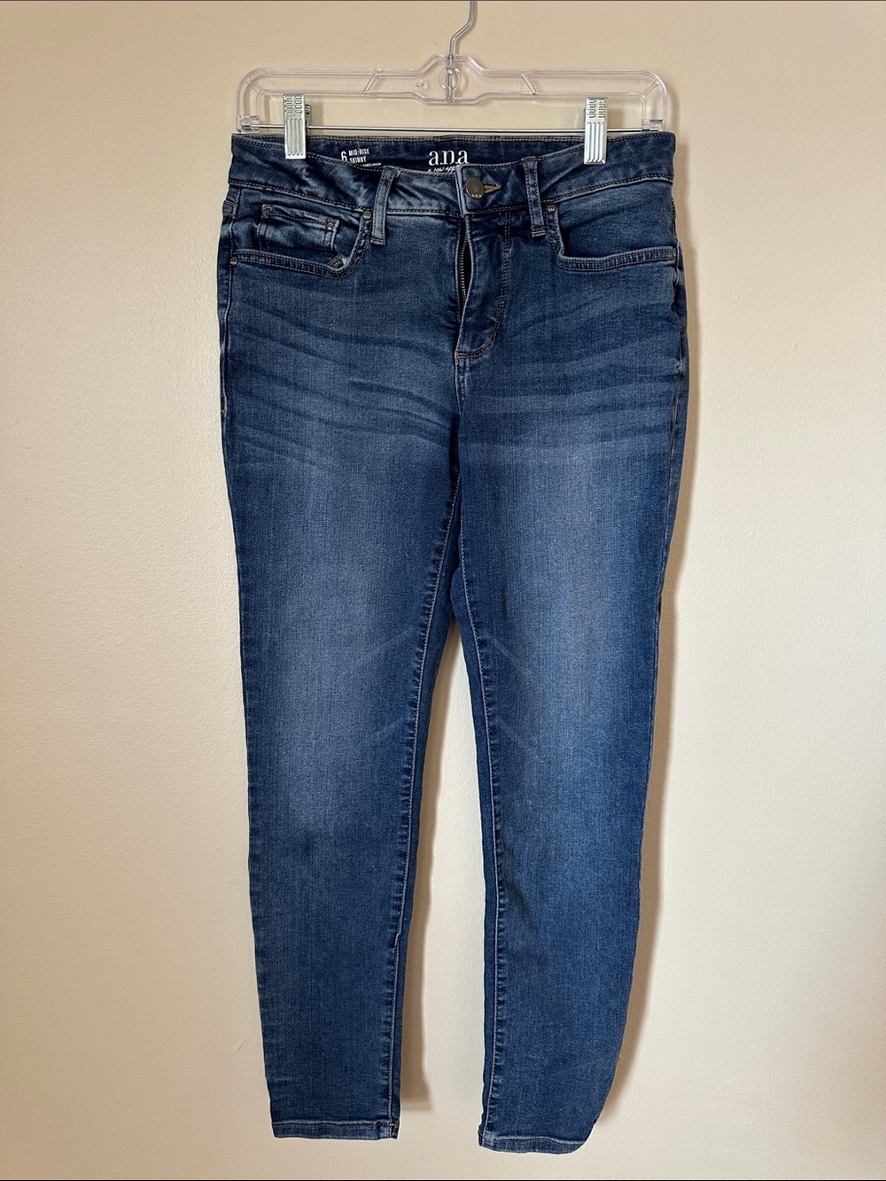 a.n.a Mid-Rise Skinny